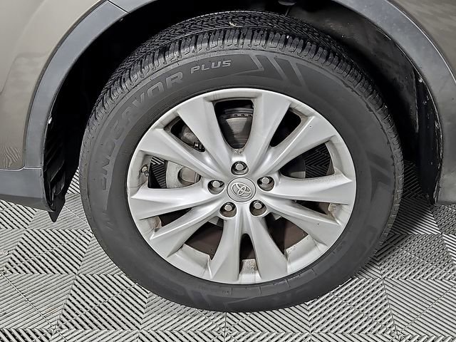 Used 2015 Toyota RAV4 Limited w/ Technology Package image 8