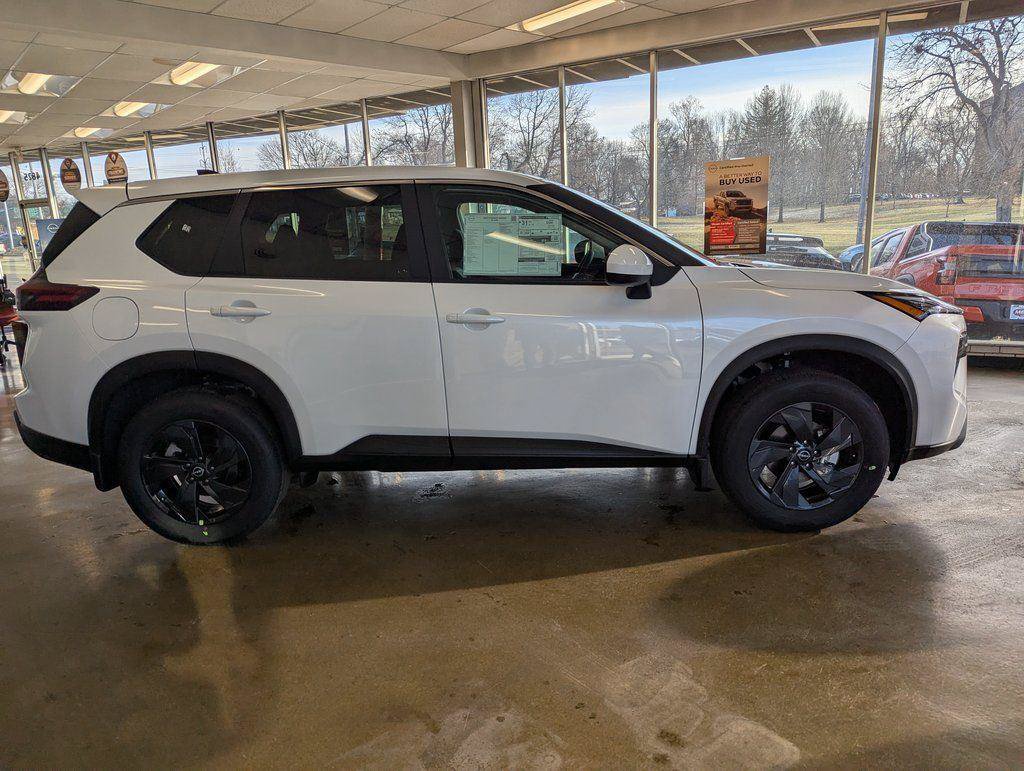 New 2026 Nissan Rogue SV w/ Cold Weather Package AWD/4WD image 6