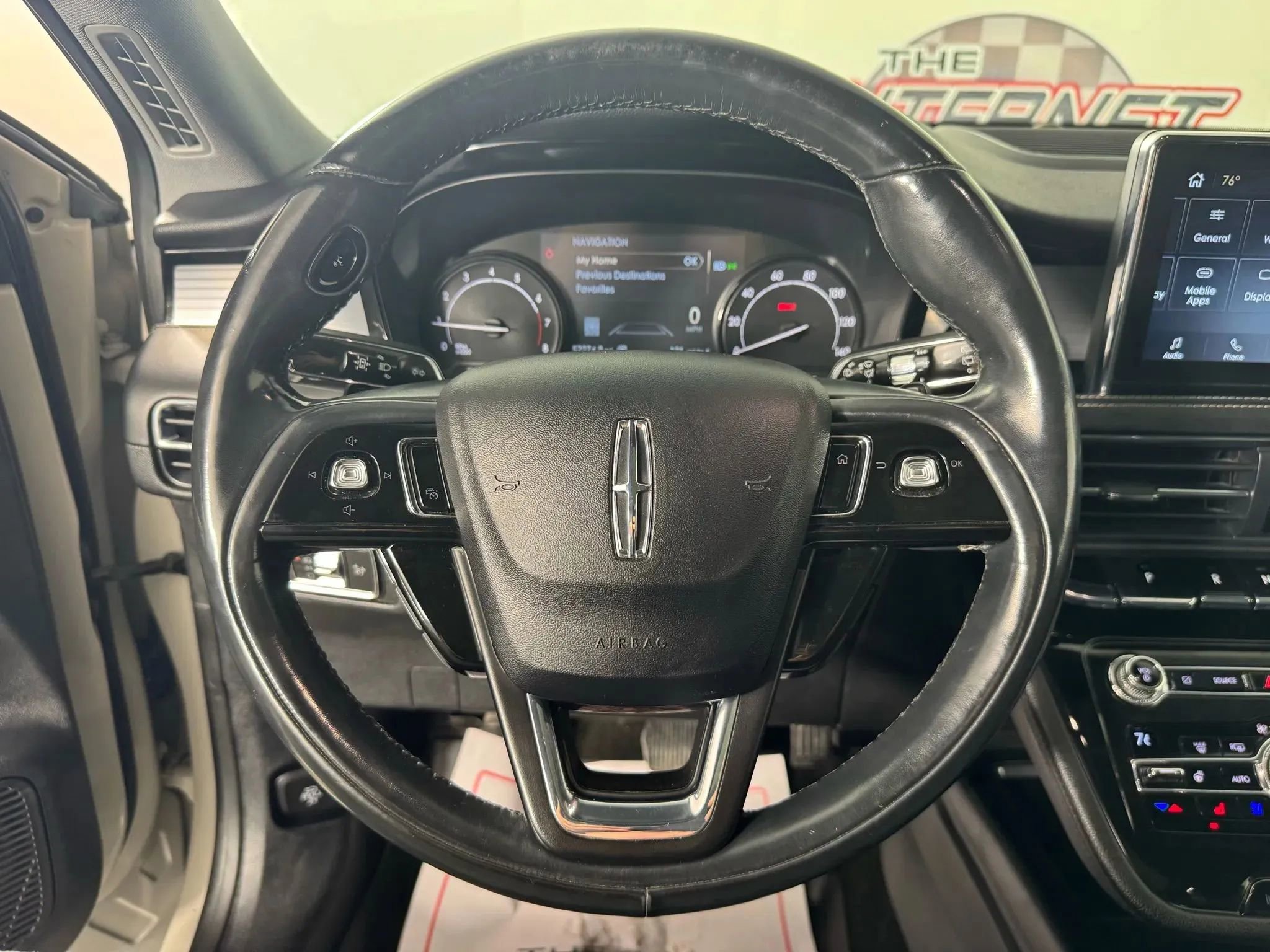 Used 2020 Lincoln Corsair AWD image 13