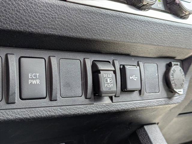 Used 2022 Toyota Tacoma SR5 image 9