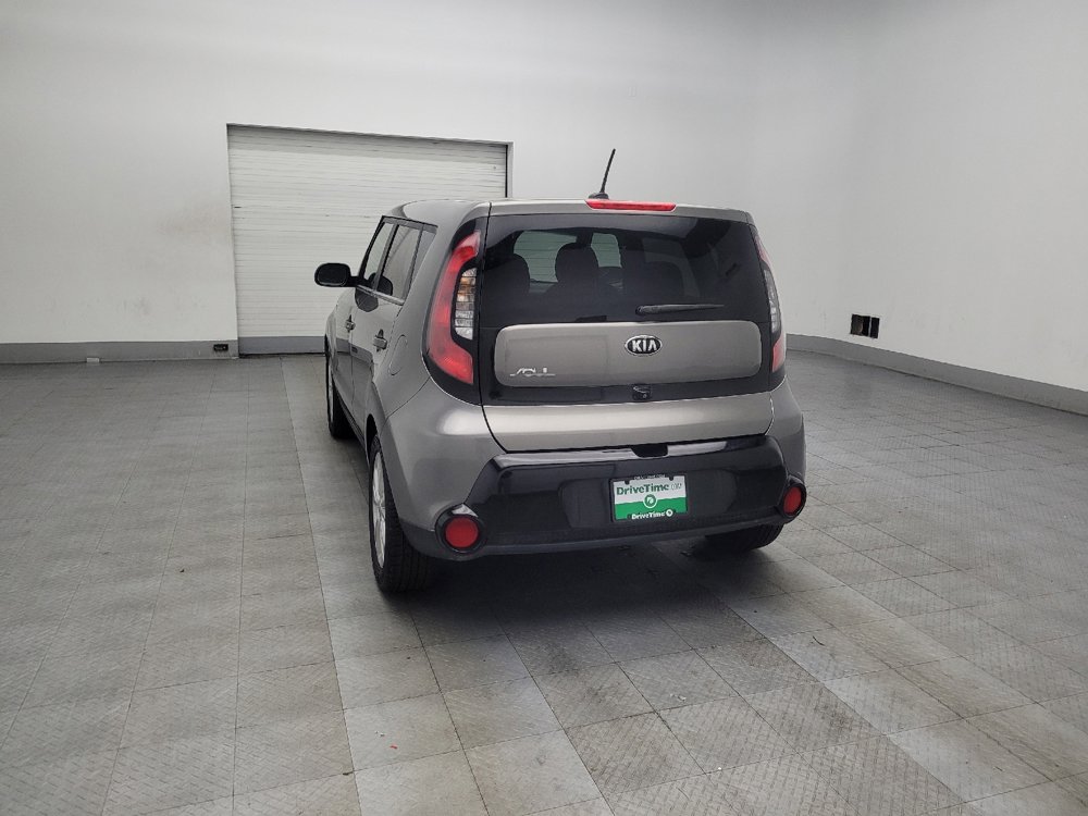 Used 2016 Kia Soul + image 5