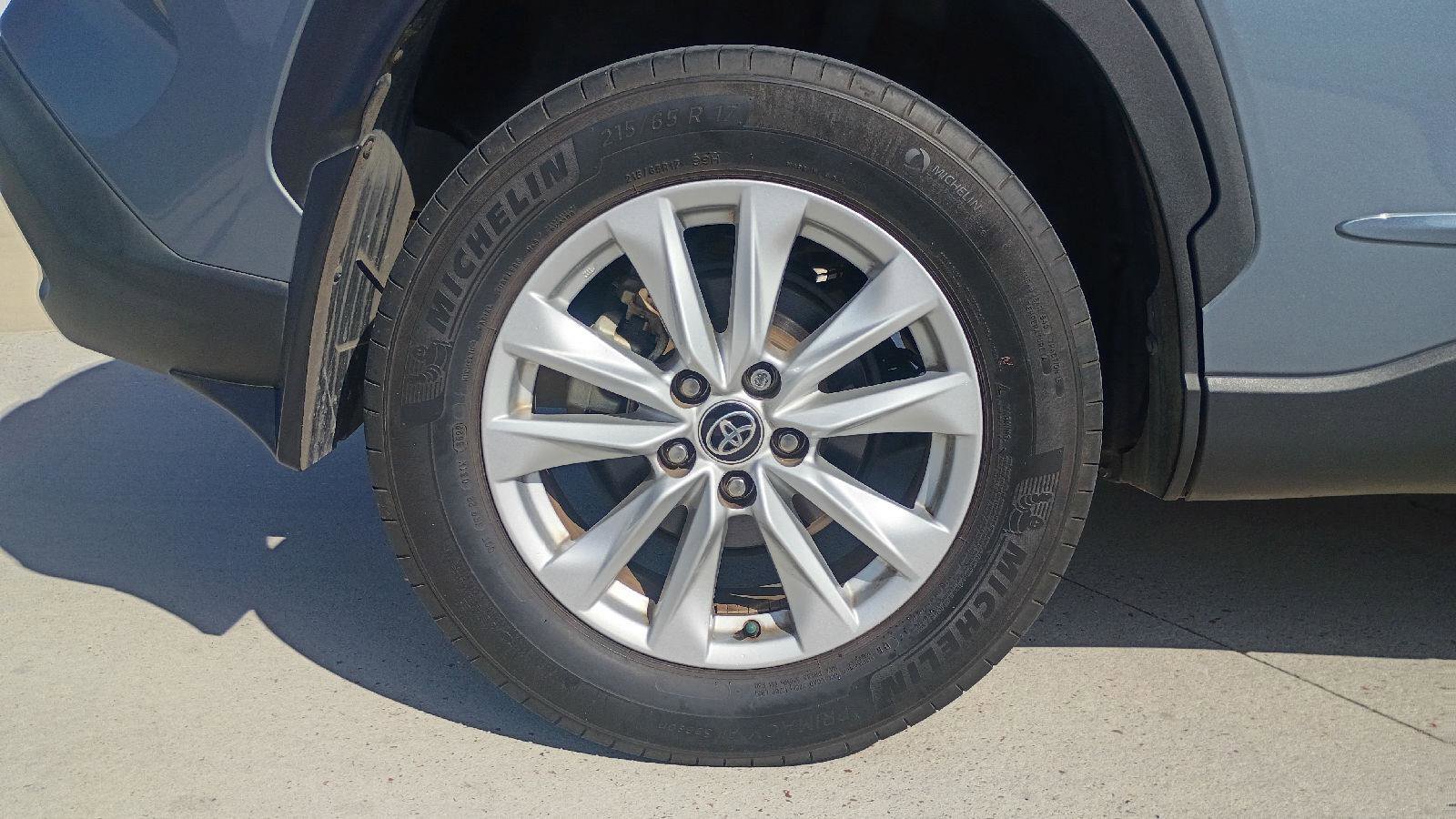 Used 2022 Toyota Corolla Cross LE FWD image 21