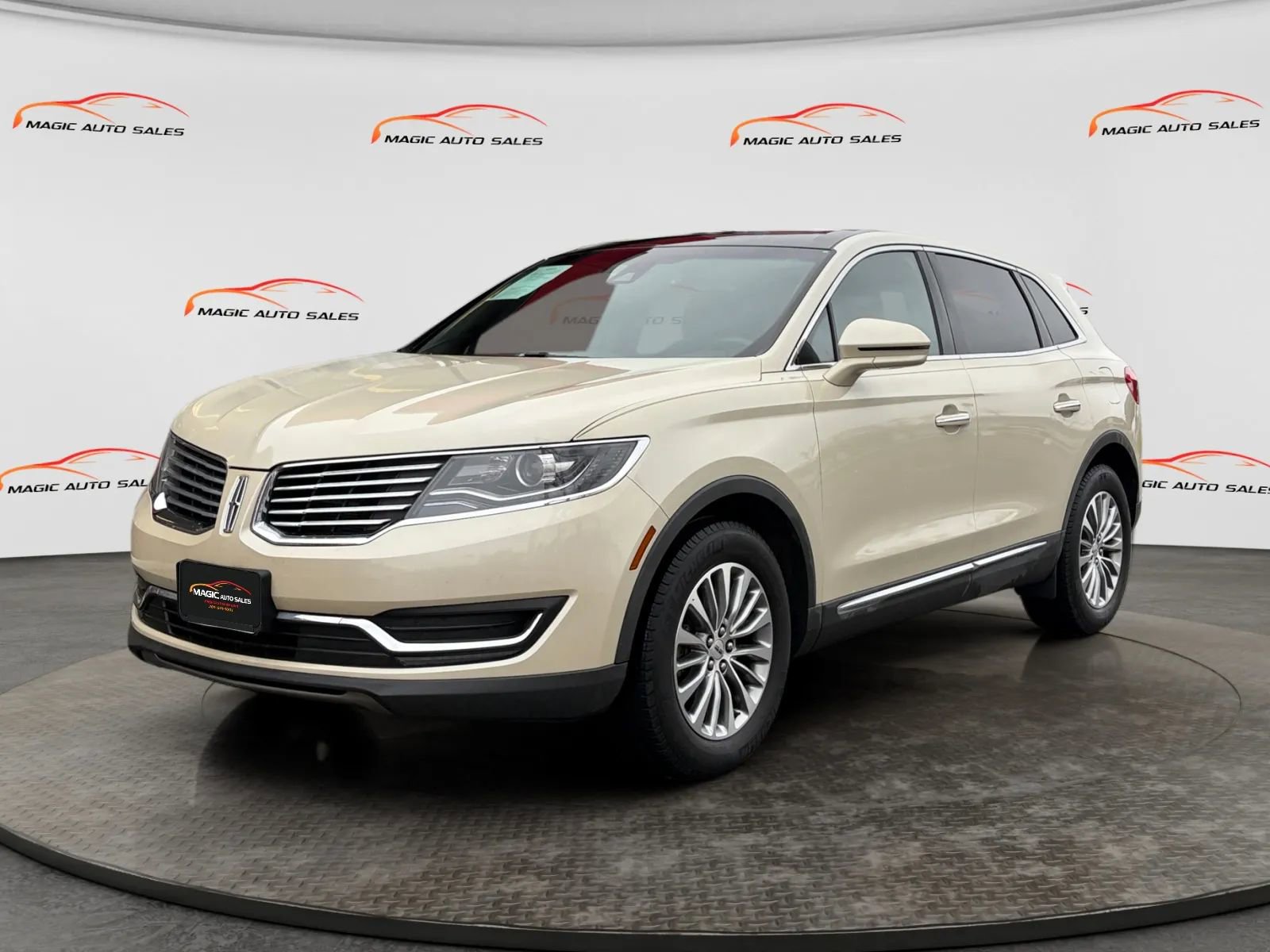 Used 2018 Lincoln MKX Select w/ Select Plus Package image 37