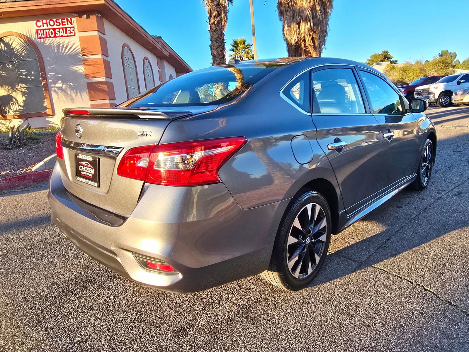 Used 2019 Nissan Sentra SR w/ Premium Package (SR) image 4