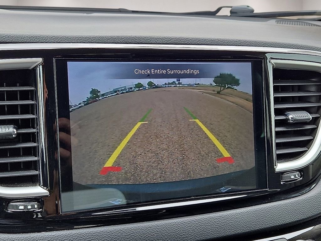 Used 2023 Chrysler Pacifica Touring-L FWD image 28