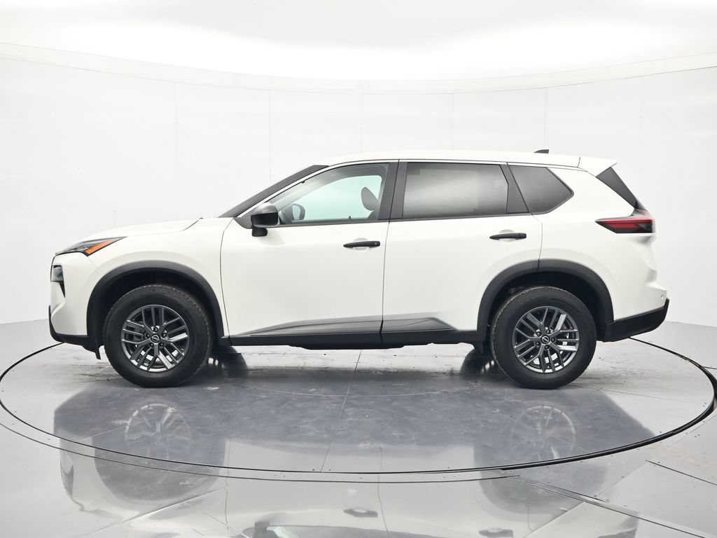 Used 2024 Nissan Rogue S FWD image 8