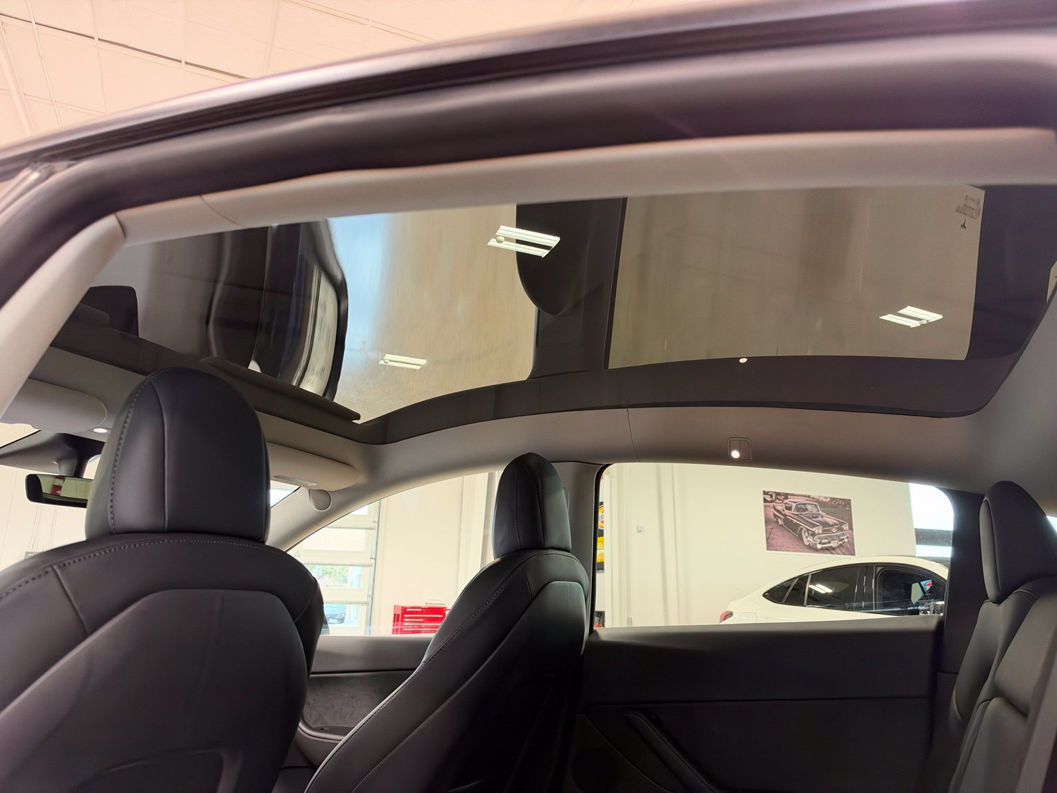 Used 2022 Tesla Model Y Long Range AWD/4WD image 31
