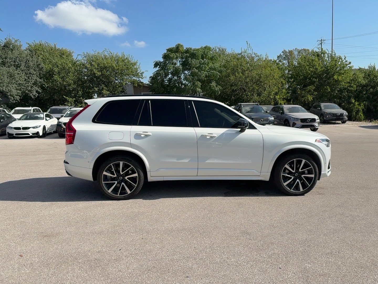 Certified 2023 Volvo XC90 T8 Plus w/ Protection Package AWD/4WD image 6