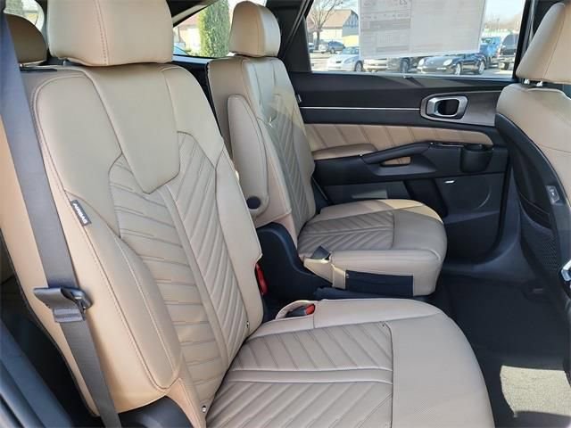 New 2026 Kia Sorento SX Prestige w/ Olive Brown Leather Package image 17