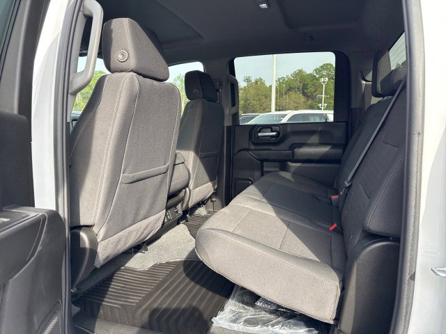 Used 2025 Chevrolet Silverado 2500 Custom w/ Custom Value Package AWD/4WD image 17