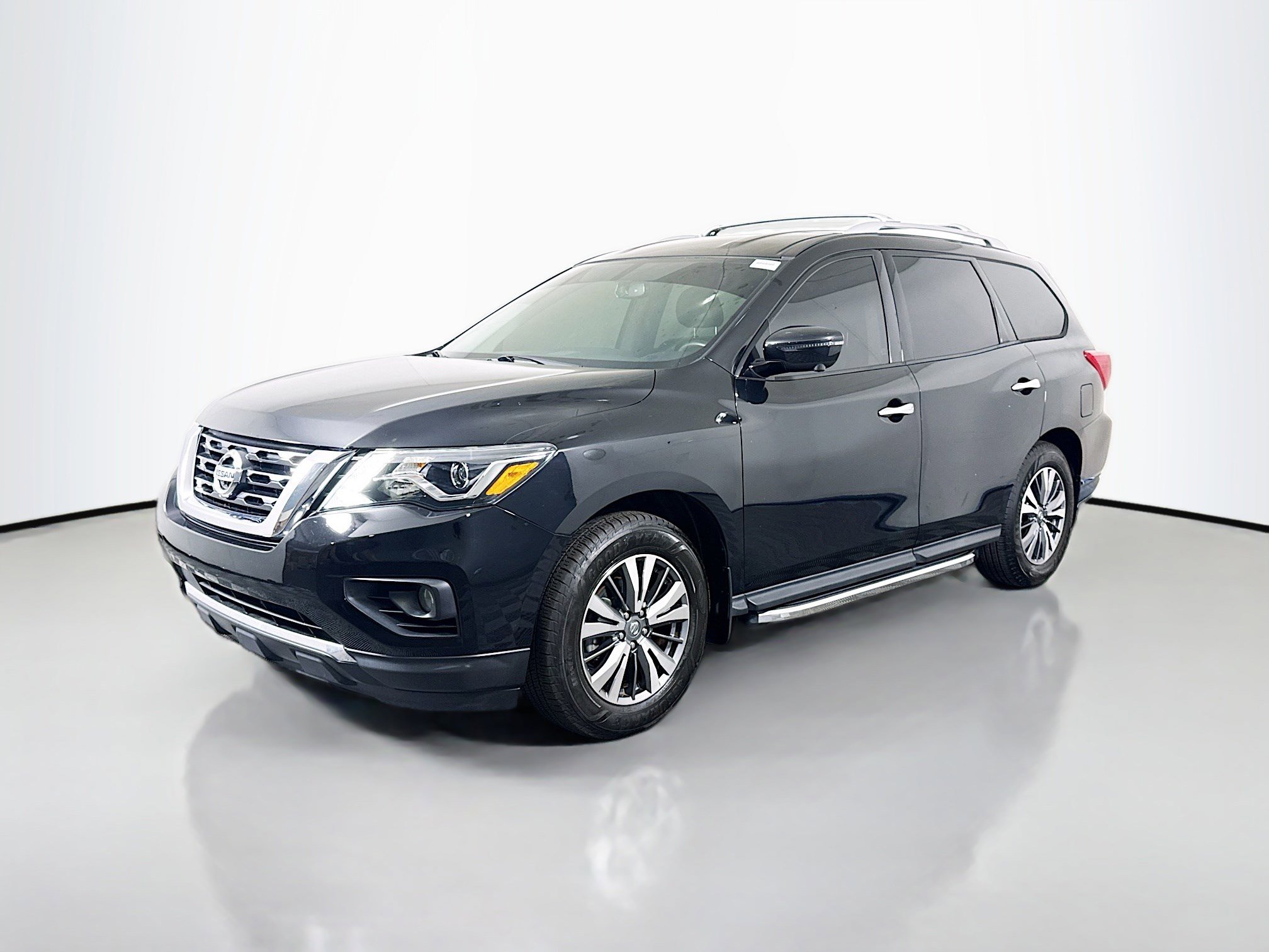 Used 2020 Nissan Pathfinder SL image 4