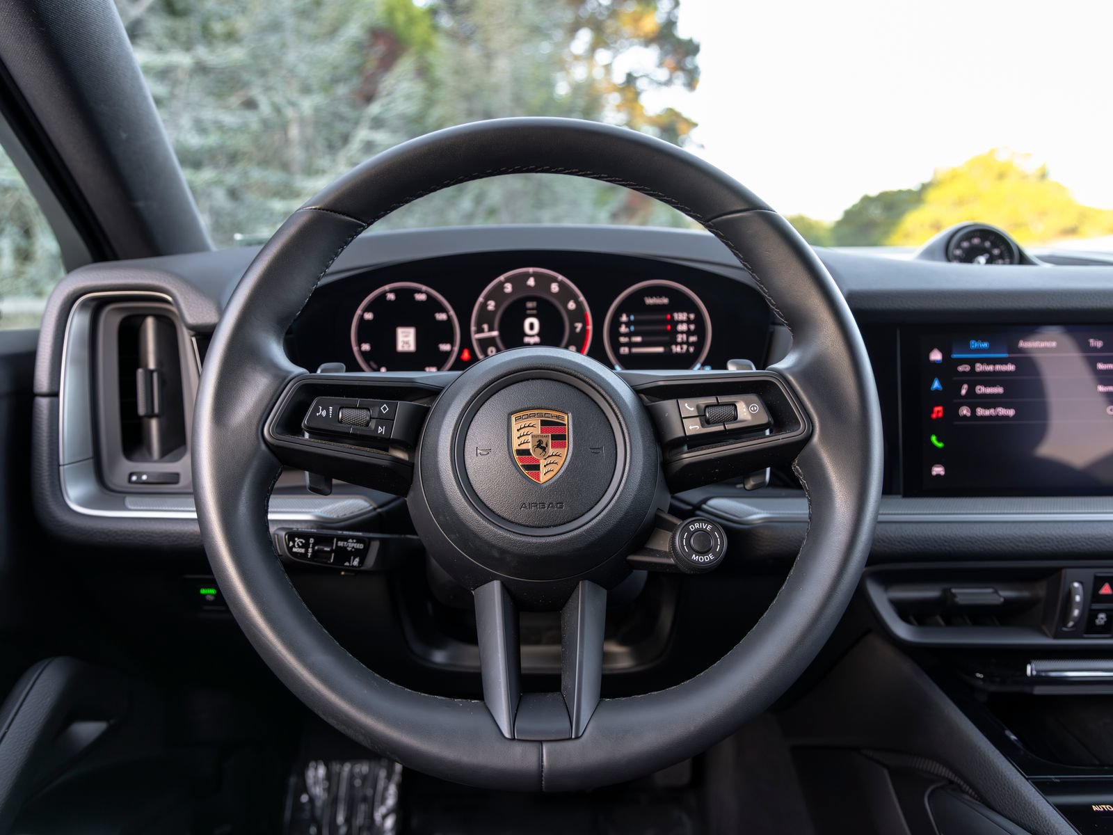 Certified 2026 Porsche Cayenne Coupe AWD/4WD image 29