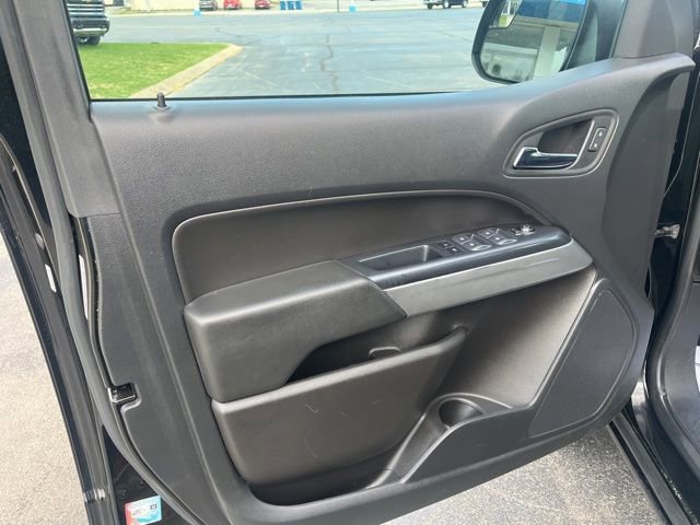 Used 2022 Chevrolet Colorado LT w/ LT Convenience Package image 21