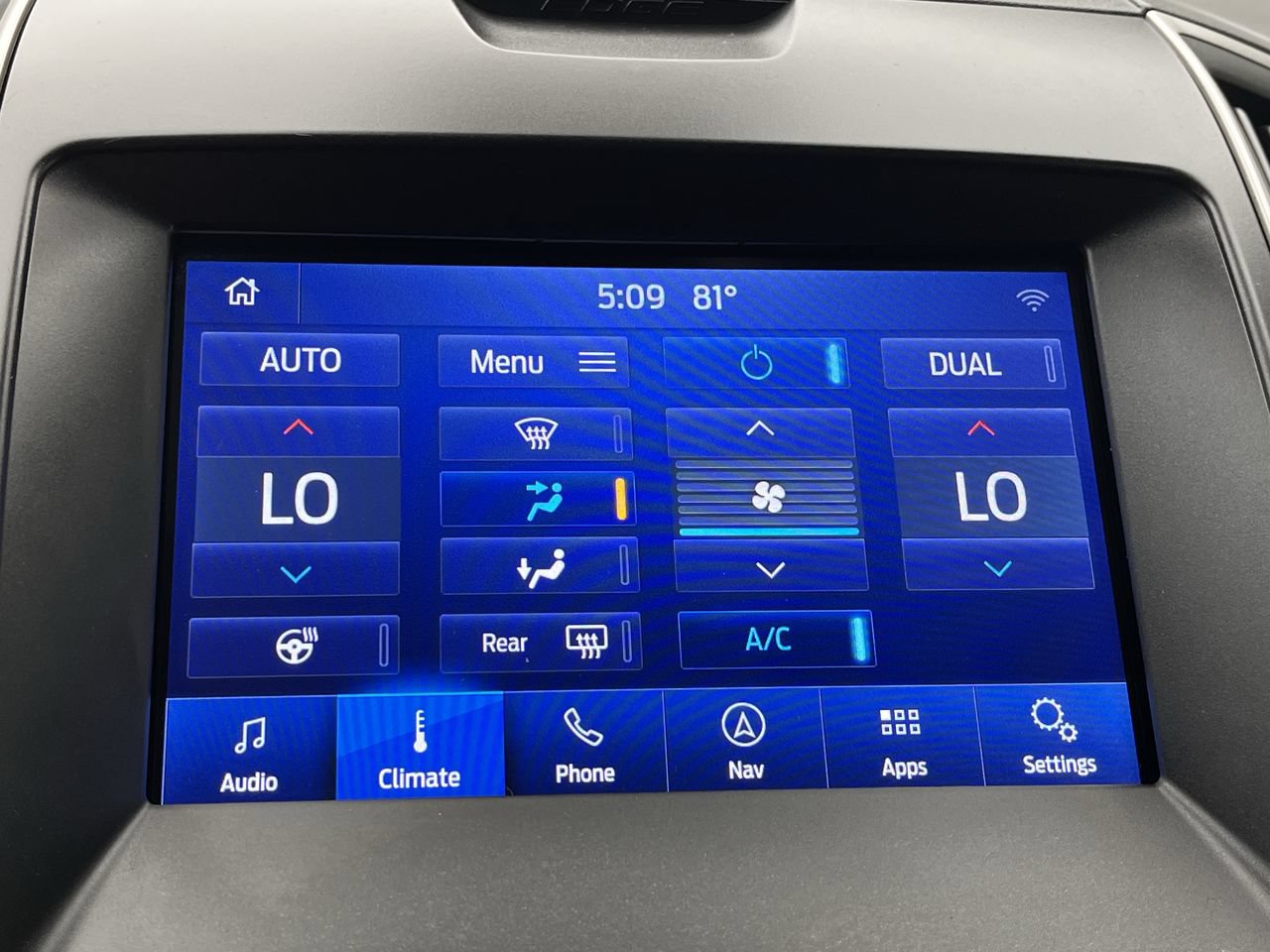 Used 2020 Ford Edge SEL w/ Convenience Package AWD/4WD image 20