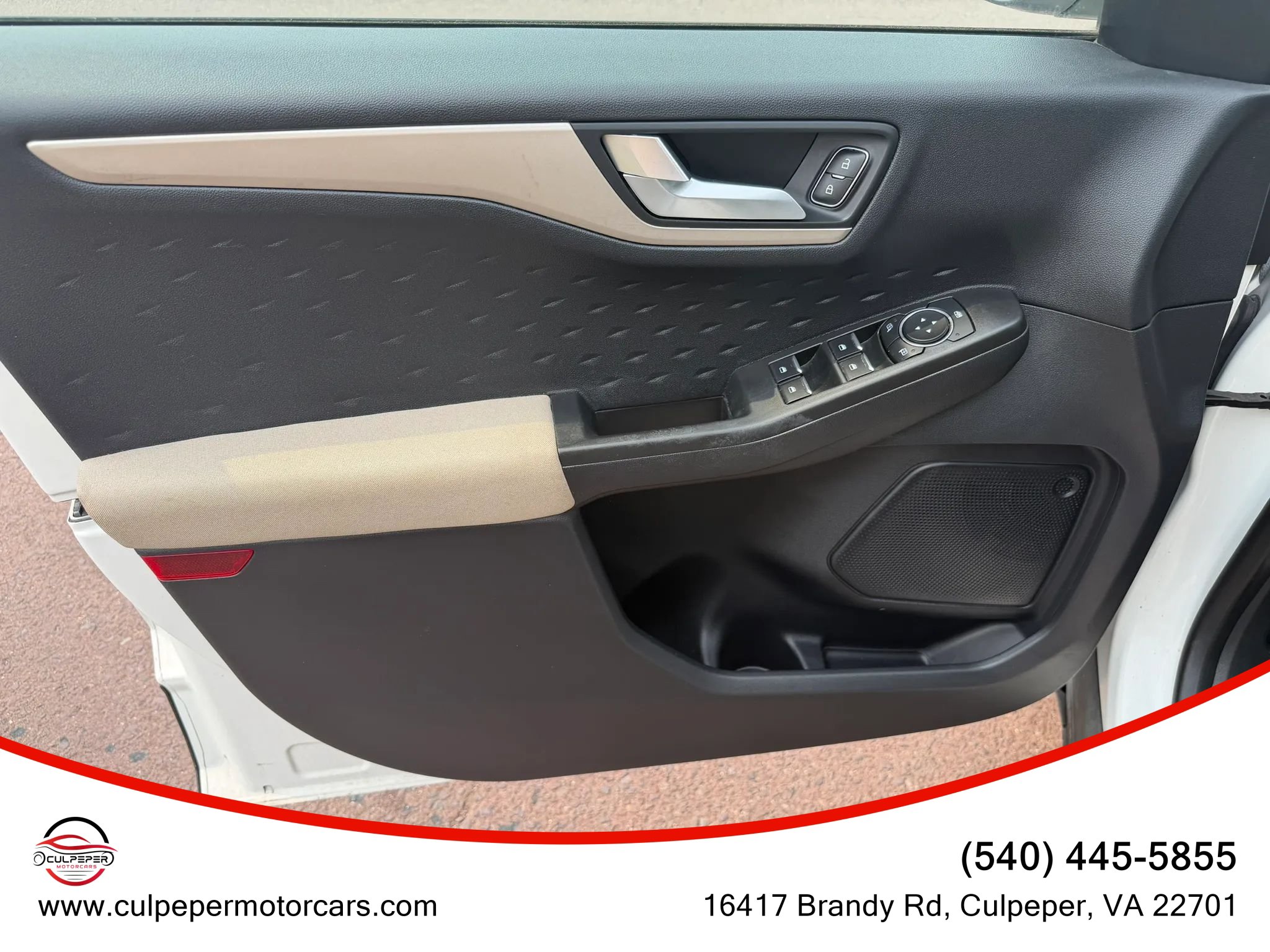 Used 2020 Ford Escape SE AWD/4WD image 9