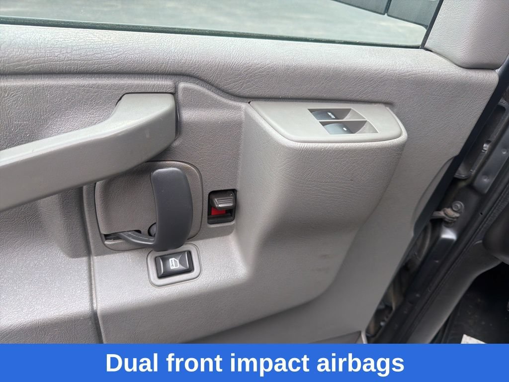 Used 2017 Chevrolet Express 3500 LT w/ LT Preferred Equipment Group RWD image 12
