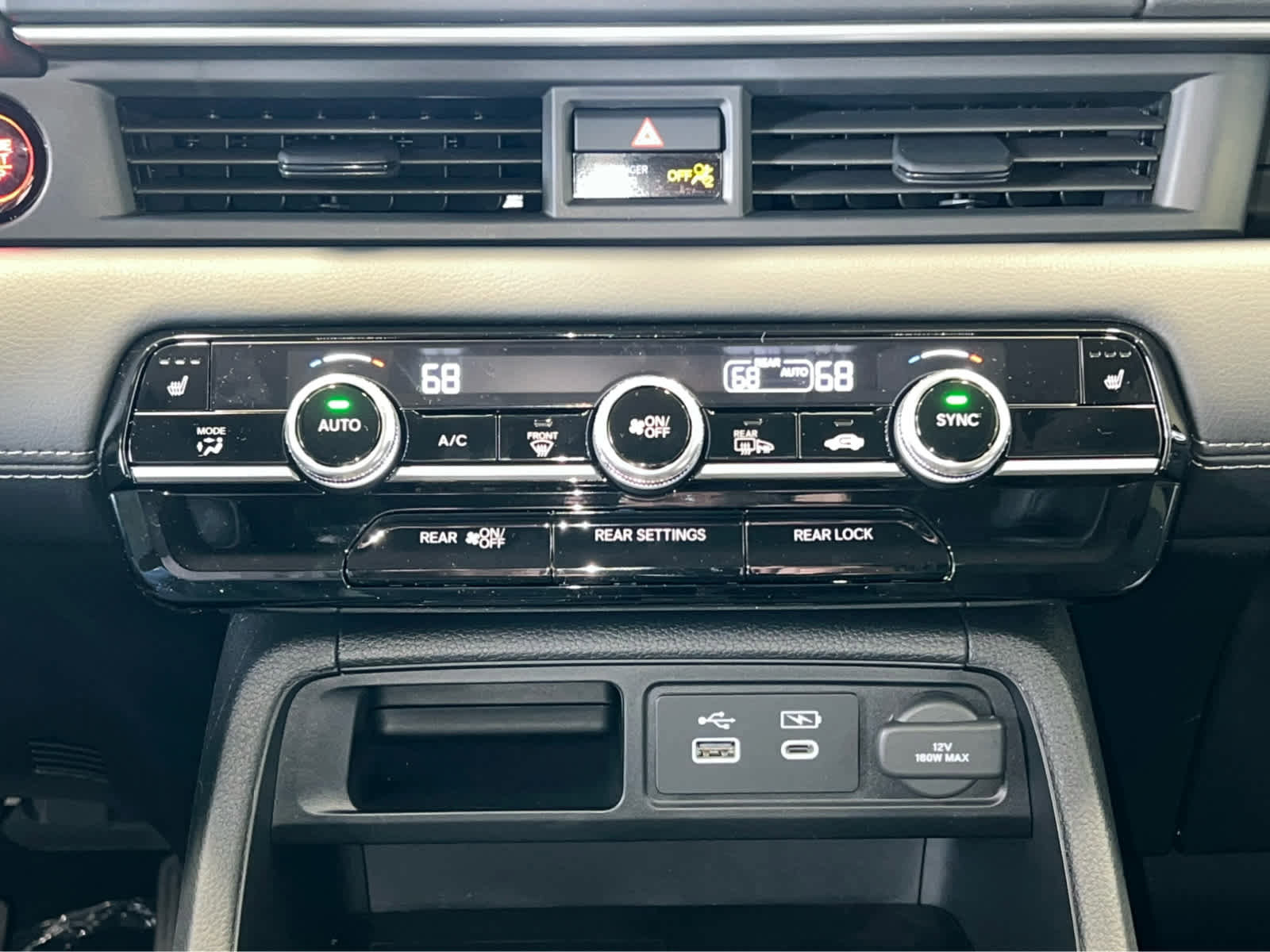 New 2025 Honda Pilot Touring image 27