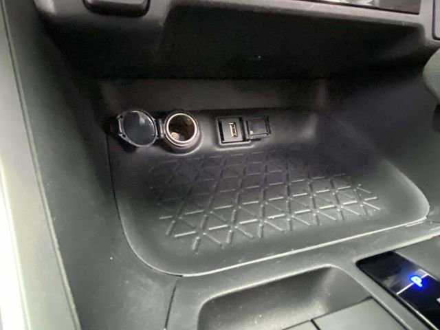 Used 2022 Toyota RAV4 XLE w/ Convenience Package image 20