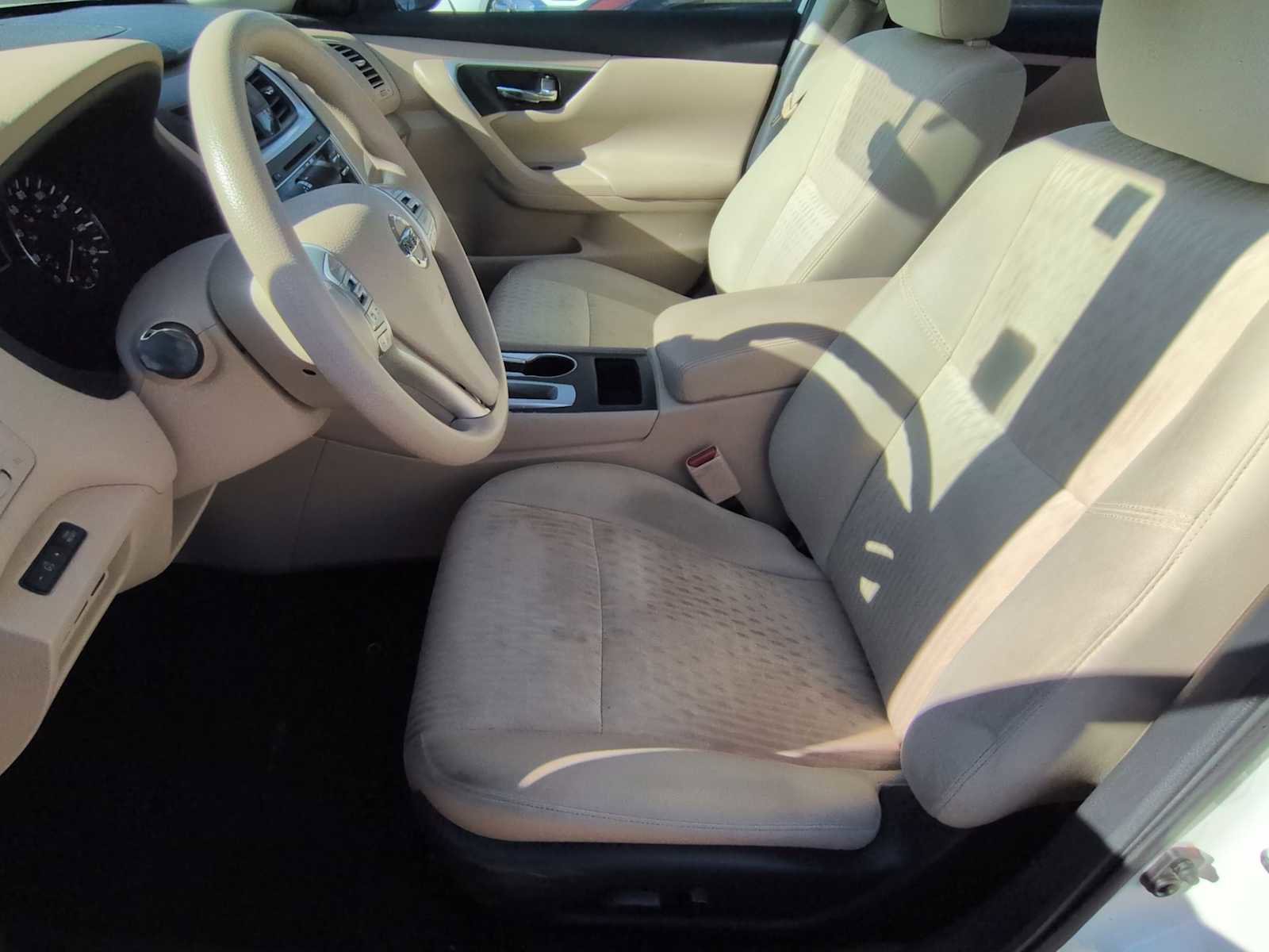 Used 2016 Nissan Altima 2.5 S w/ Power Driver Seat Package image 10