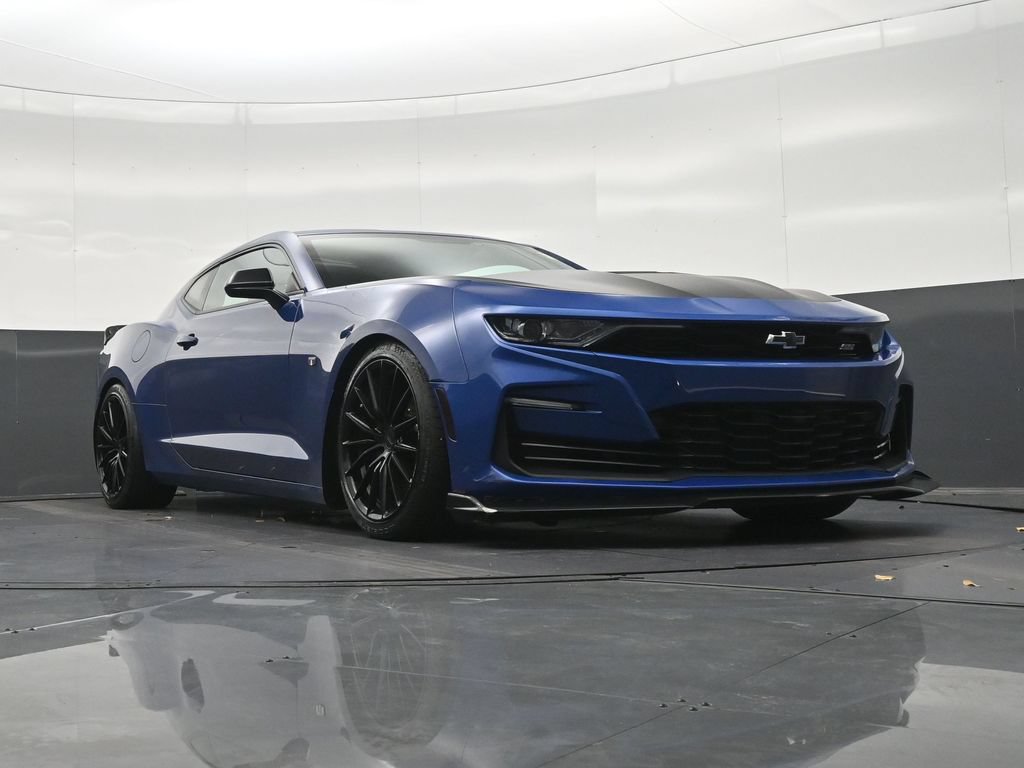 Used 2020 Chevrolet Camaro SS RWD image 29