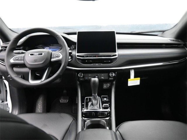 New 2026 Jeep Compass Latitude image 23