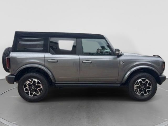 Used 2023 Ford Bronco Outer Banks image 7