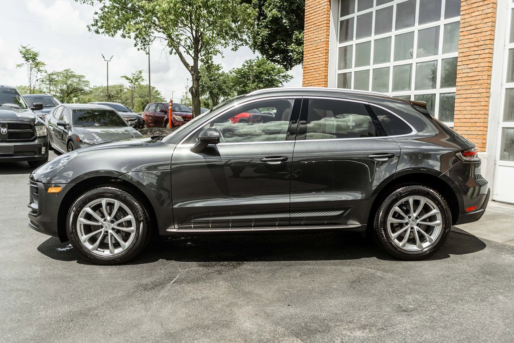 Used 2022 Porsche Macan image 40