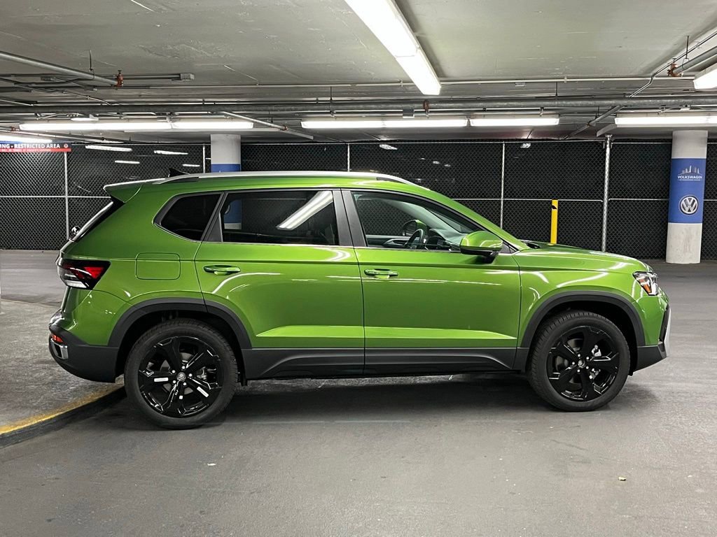 New 2025 Volkswagen Taos SEL AWD/4WD image 38