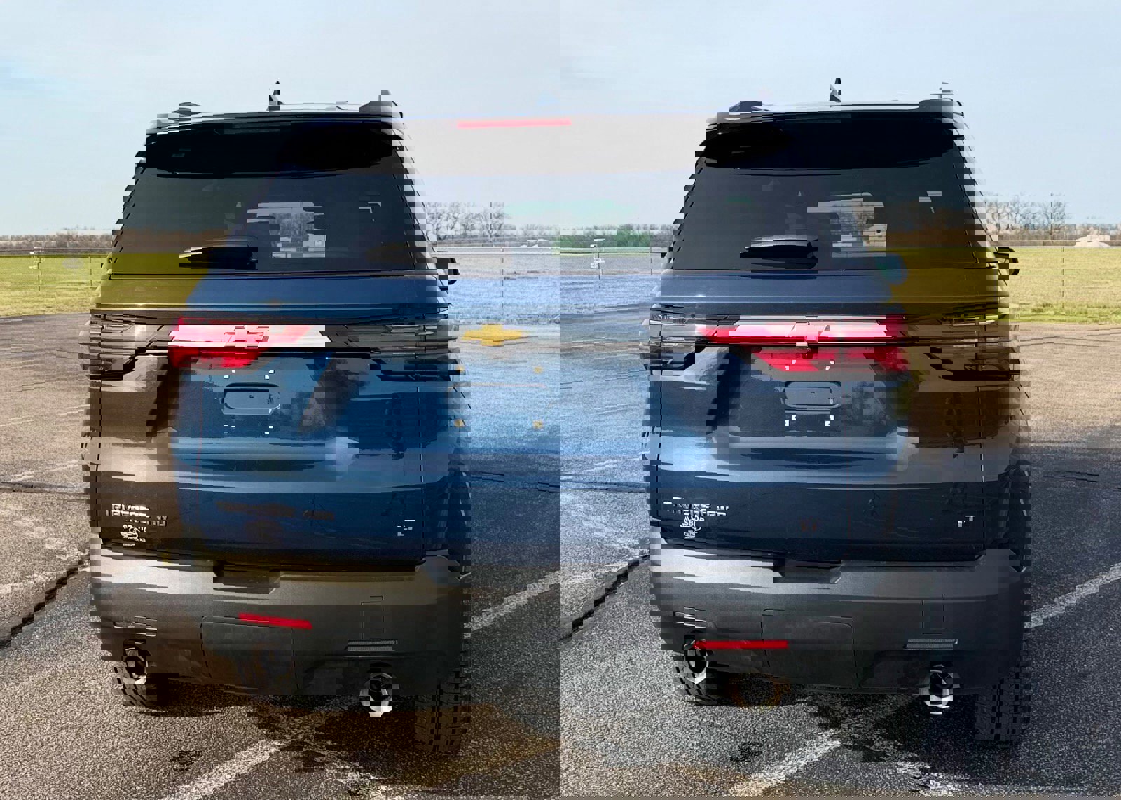 Used 2023 Chevrolet Traverse LT image 4