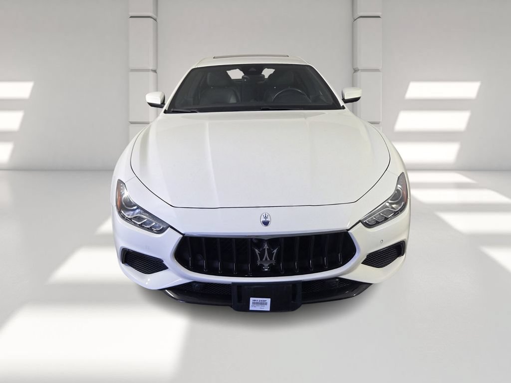 Used 2022 Maserati Ghibli Modena RWD image 2