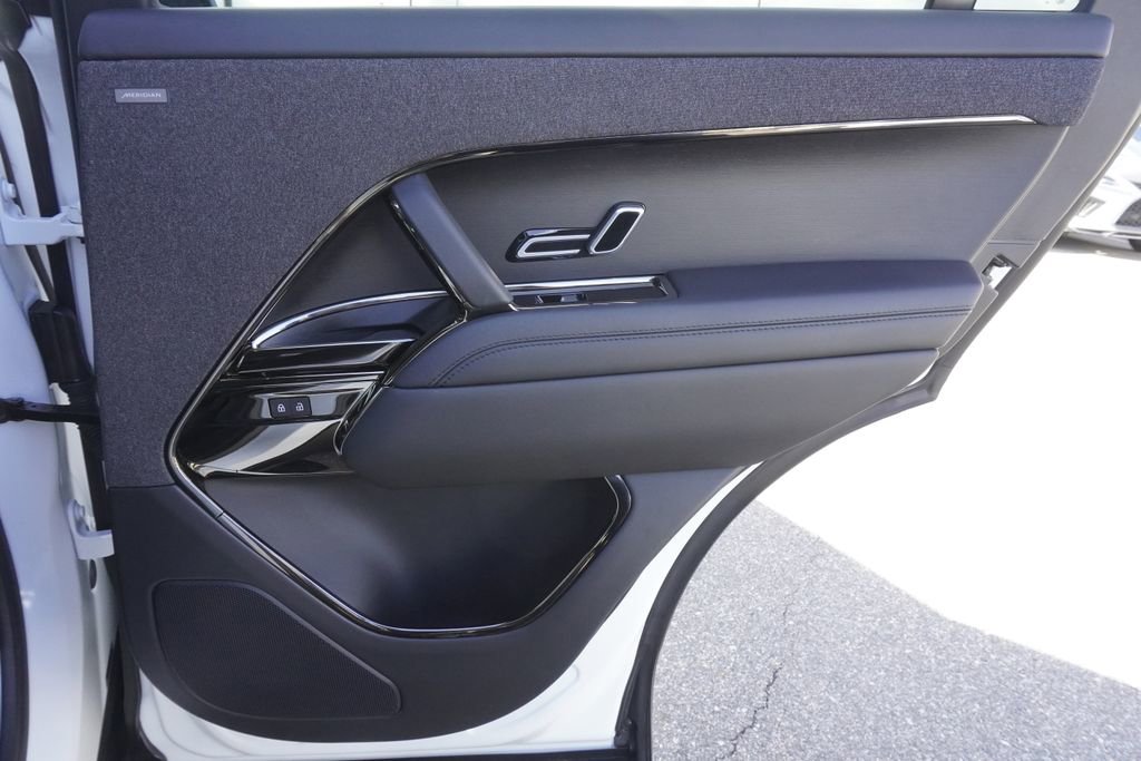 Used 2023 Land Rover Range Rover Sport SE image 25