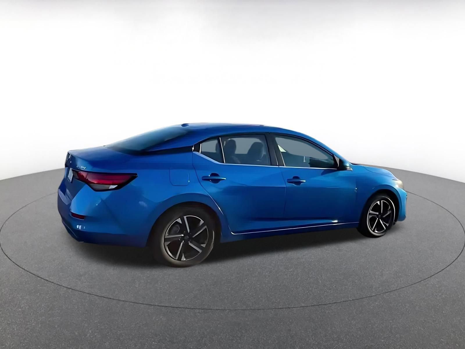 Used 2024 Nissan Sentra SV FWD image 15