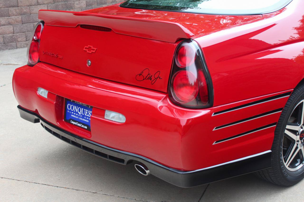 Used 2004 Chevrolet Monte Carlo SS w/ Dale Earnhardt Jr. Package FWD image 25