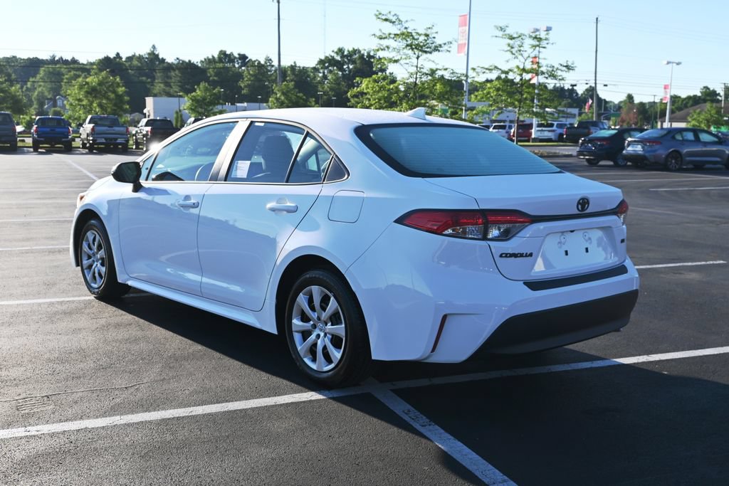 New 2026 Toyota Corolla LE FWD image 5