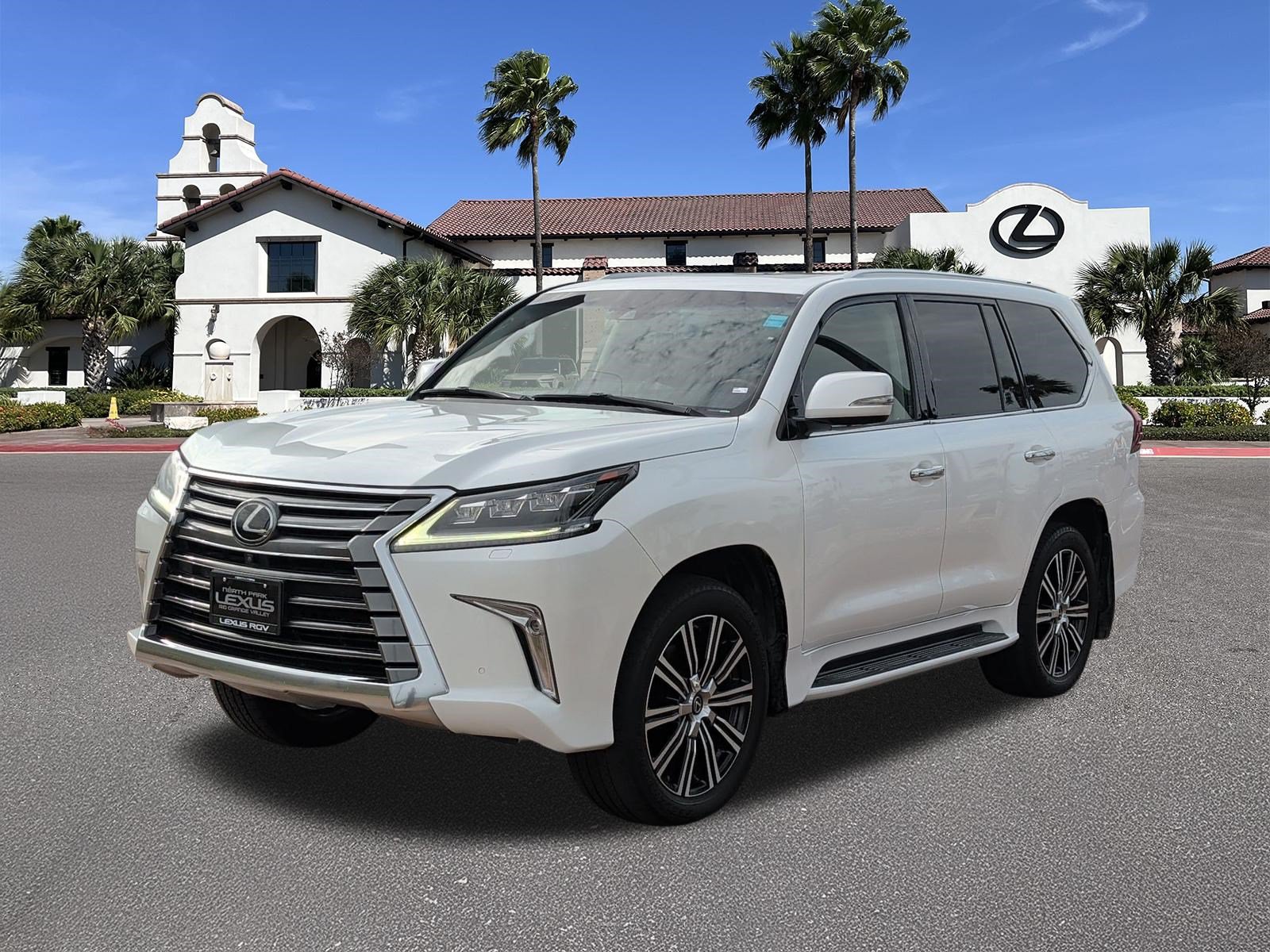 Used 2019 Lexus LX 570 4WD w/ Luxury Package image 5
