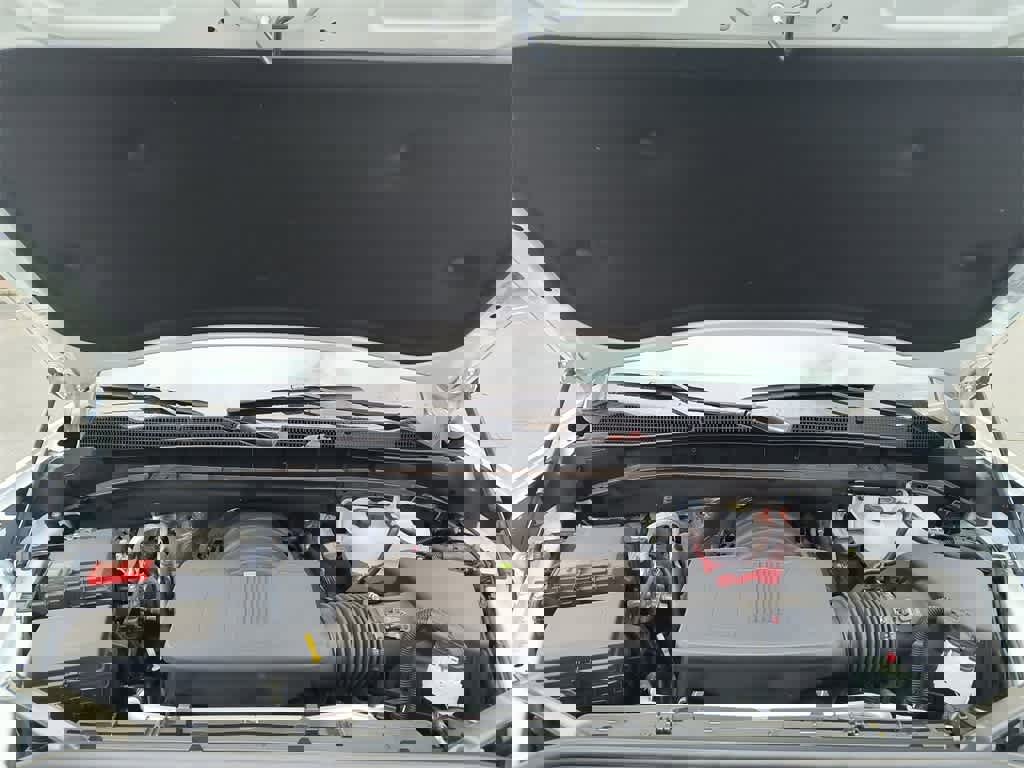 Used 2025 GMC Sierra 1500 SLT w/ SLT Premium Plus Package image 26