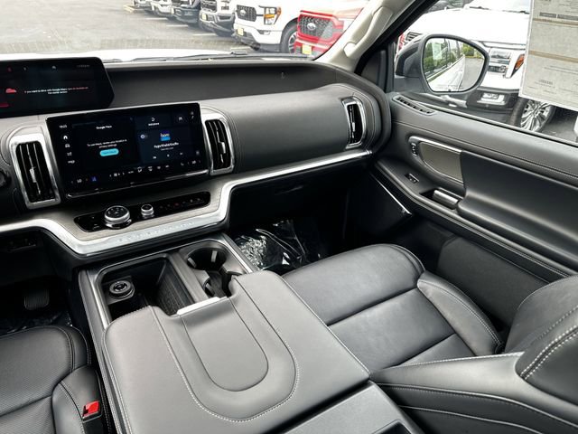 Certified 2025 Ford Expedition Max Platinum AWD/4WD image 17