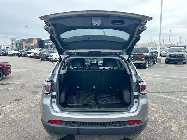 Certified 2023 Jeep Compass Latitude image 24