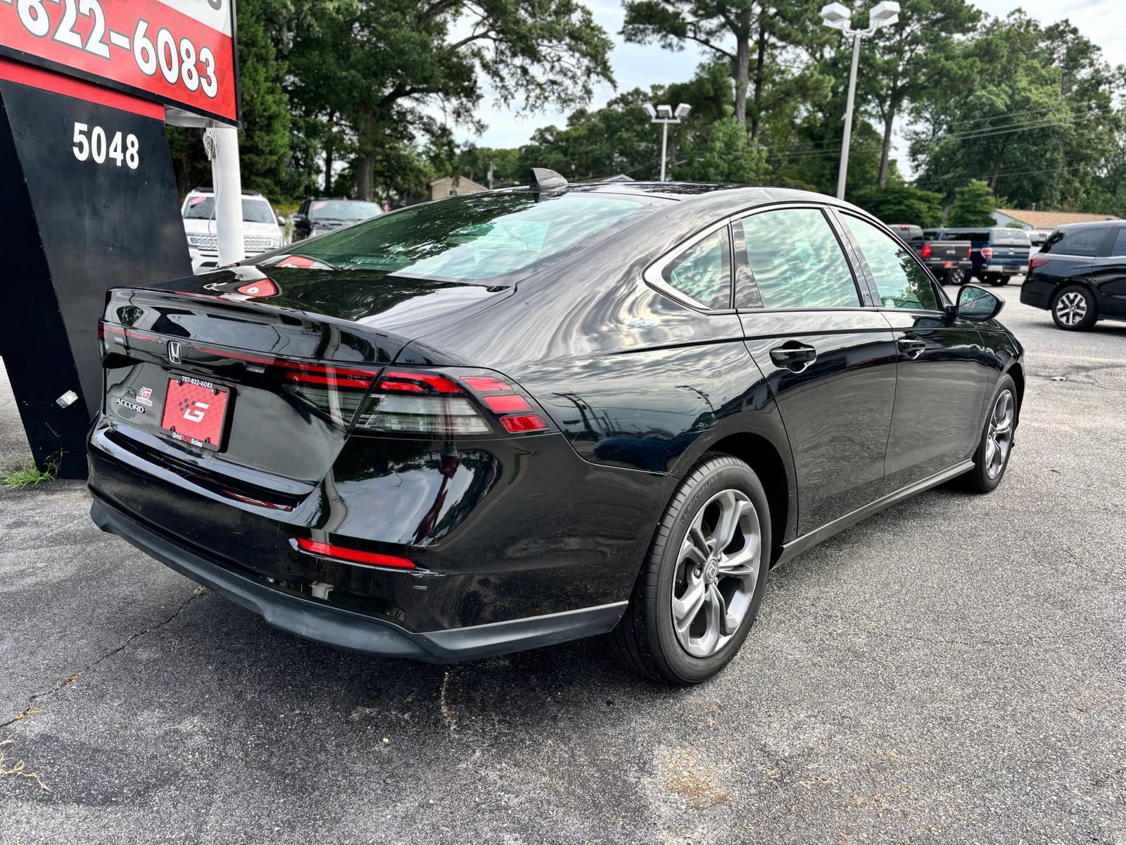 Used 2024 Honda Accord EX image 3