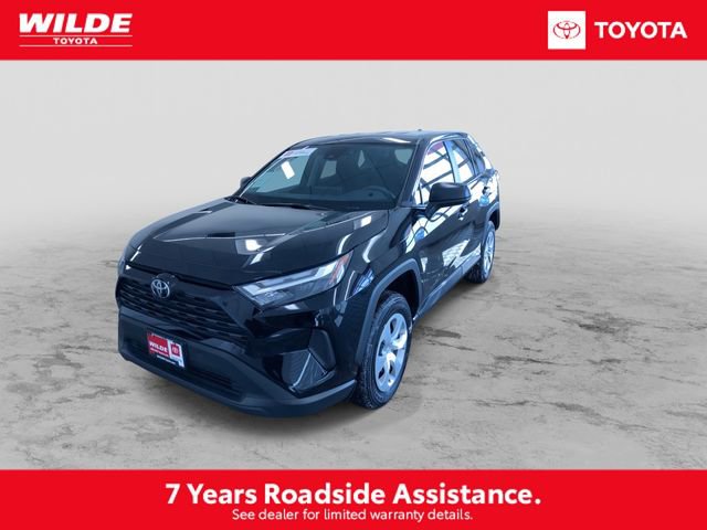 Certified 2025 Toyota RAV4 LE image 5