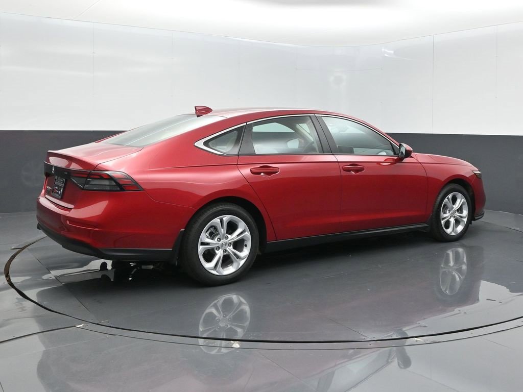 Certified 2025 Honda Accord LX image 22