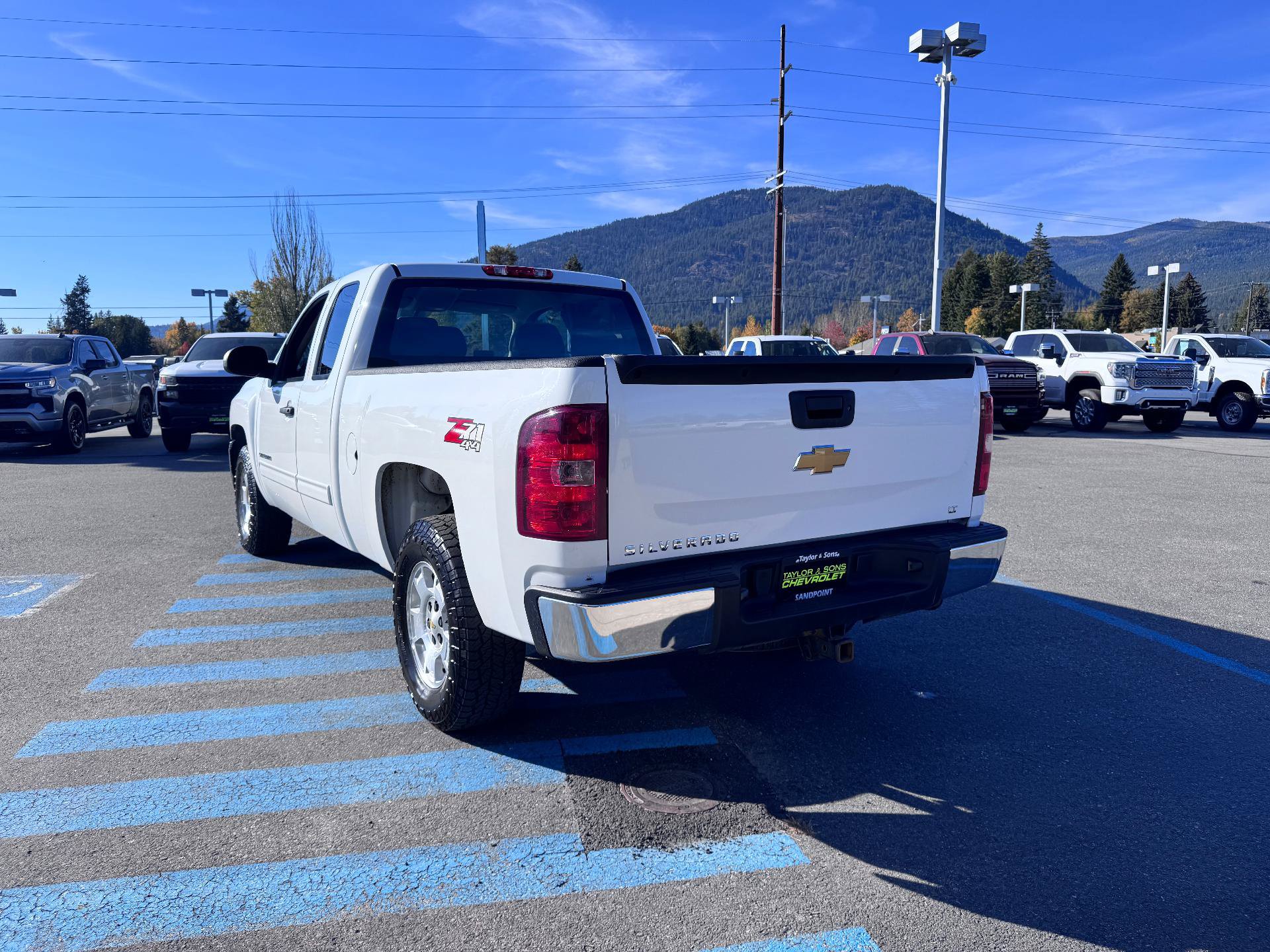 Used 2013 Chevrolet Silverado 1500 LT w/ All-Star Edition AWD/4WD image 5