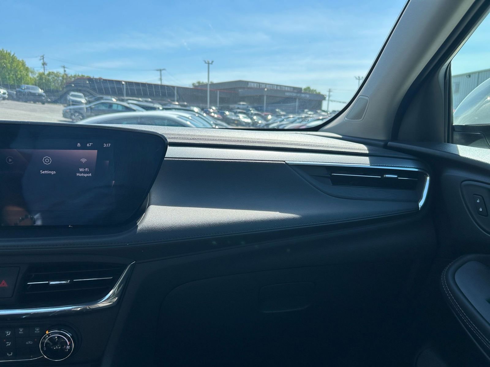 Used 2025 Buick Encore GX Preferred FWD image 30