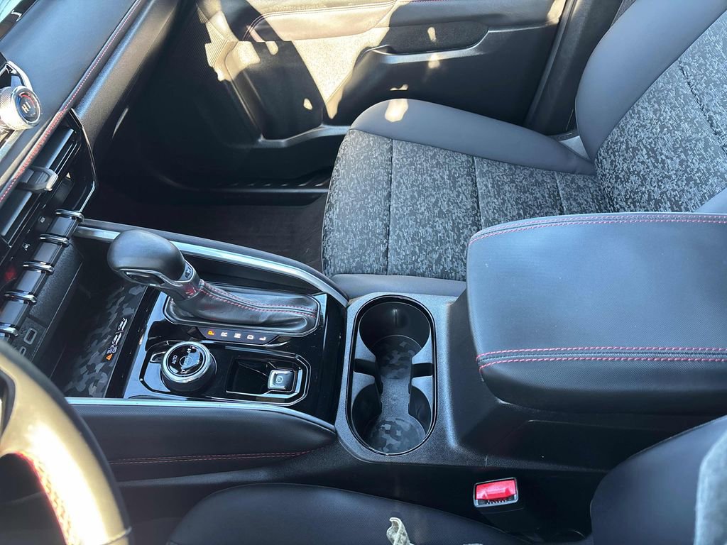 Used 2024 Chevrolet Colorado Z71 w/ Z71 Convenience Package 2 image 21