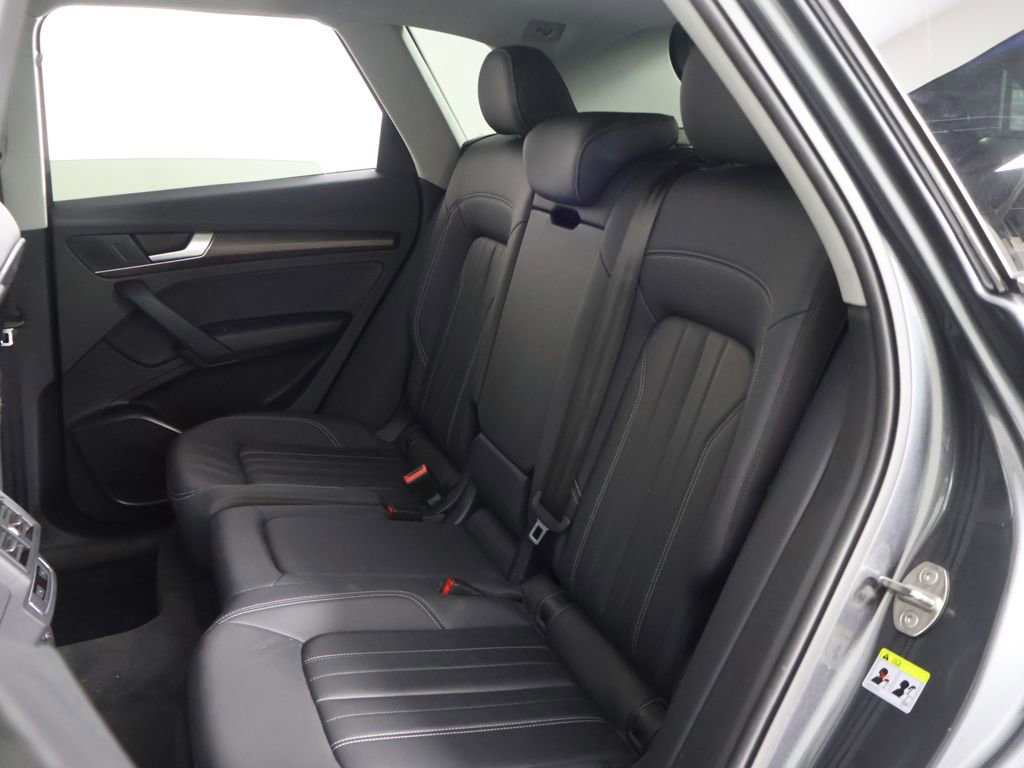 Used 2023 Audi Q5 2.0T Premium w/ Convenience Package image 34