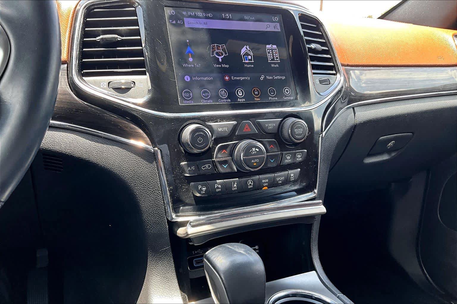 Used 2020 Jeep Grand Cherokee Overland RWD image 35