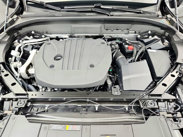 New 2026 Volvo XC60 B5 Plus w/ Protection Package Premier image 16