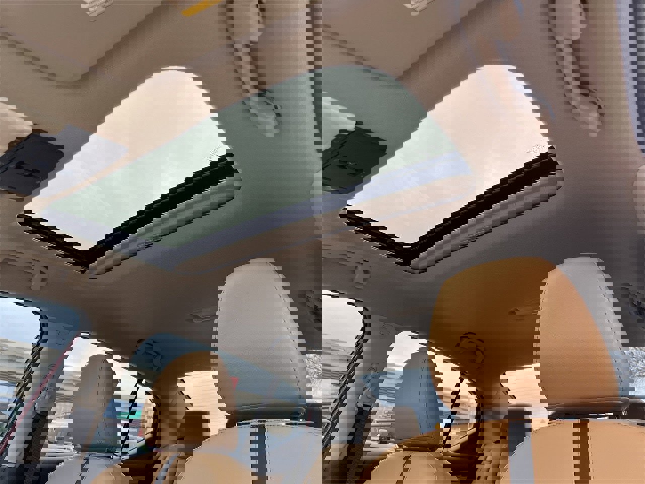 Used 2025 Nissan Sentra SV w/ SV Premium Package image 23