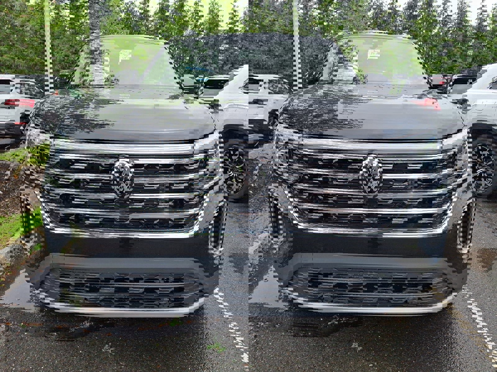 New 2025 Volkswagen Atlas SEL image 2