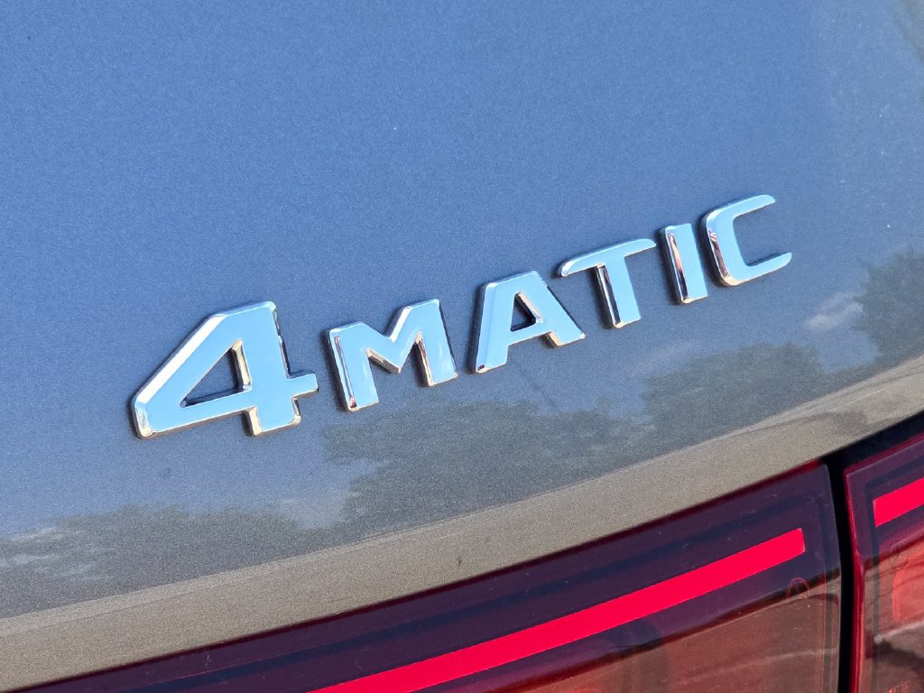 New 2026 Mercedes-Benz GLB 250 4MATIC image 5